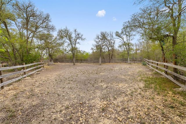 9426 Bock RD, Buda, TX 78610