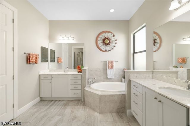 10085 Avalon Lake CIR, Fort Myers, FL 33913