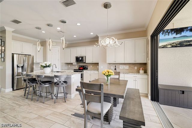 10085 Avalon Lake CIR, Fort Myers, FL 33913