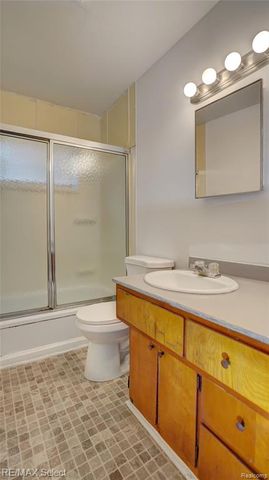 4808 Alpha Way, Flint, MI 48506