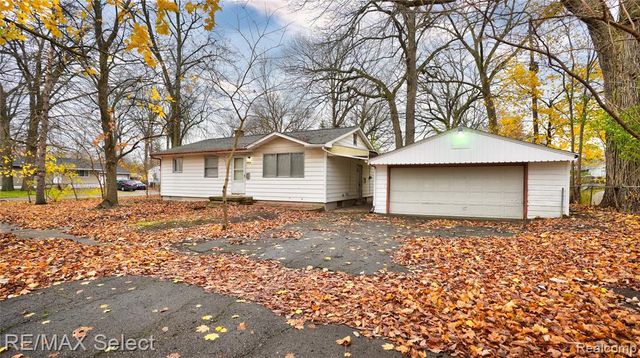 4808 Alpha Way, Flint, MI 48506