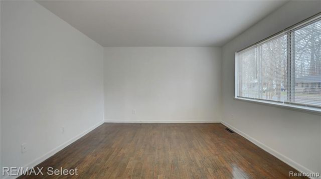 4808 Alpha Way, Flint, MI 48506