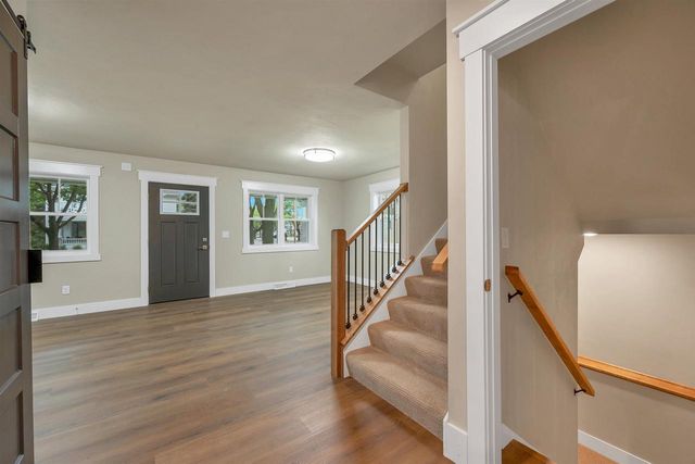 158 N MAPLE AVENUE, Green Bay, WI 54303