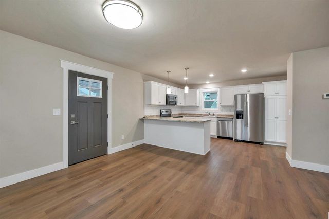 158 N MAPLE AVENUE, Green Bay, WI 54303