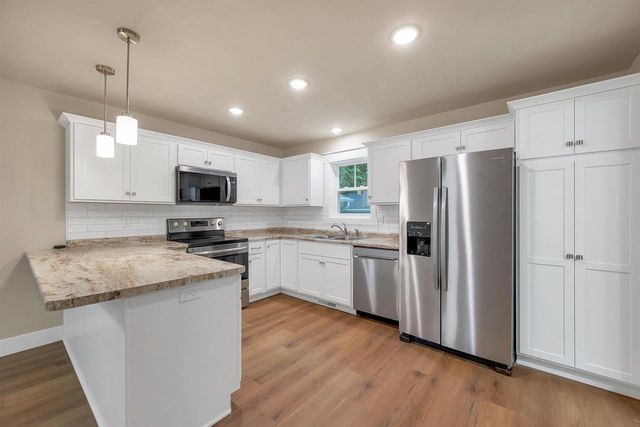 158 N MAPLE AVENUE, Green Bay, WI 54303