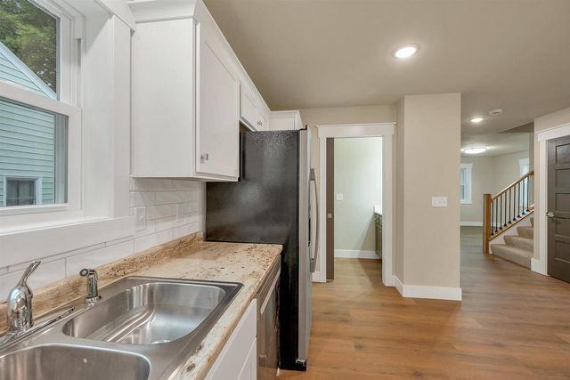 158 N MAPLE AVENUE, Green Bay, WI 54303