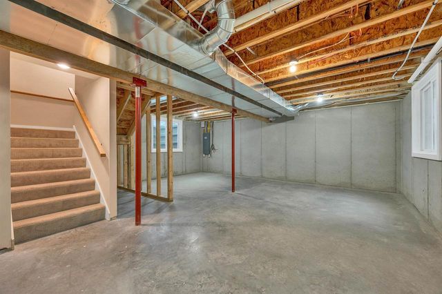 158 N MAPLE AVENUE, Green Bay, WI 54303