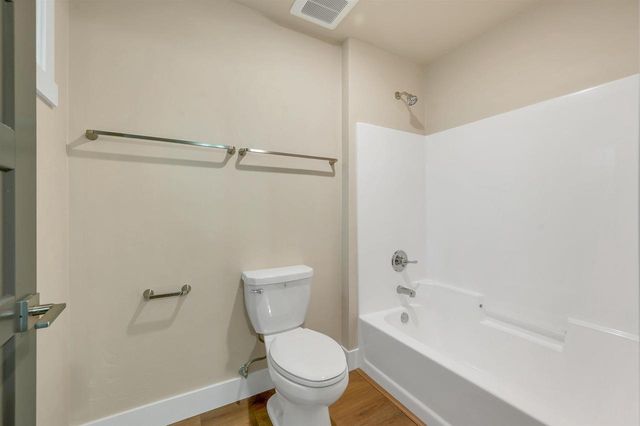158 N MAPLE AVENUE, Green Bay, WI 54303