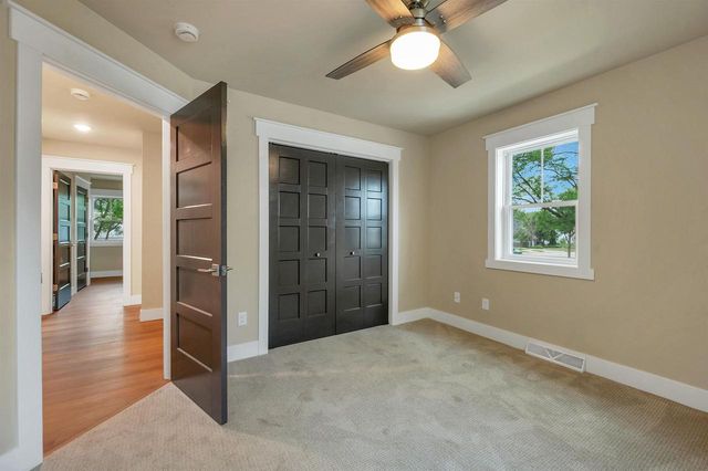 158 N MAPLE AVENUE, Green Bay, WI 54303