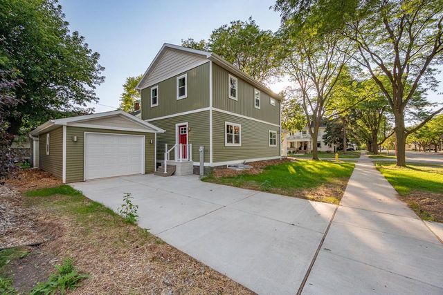 158 N MAPLE AVENUE, Green Bay, WI 54303