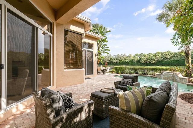 130 Andalusia Way, Palm Beach Gardens, FL 33418