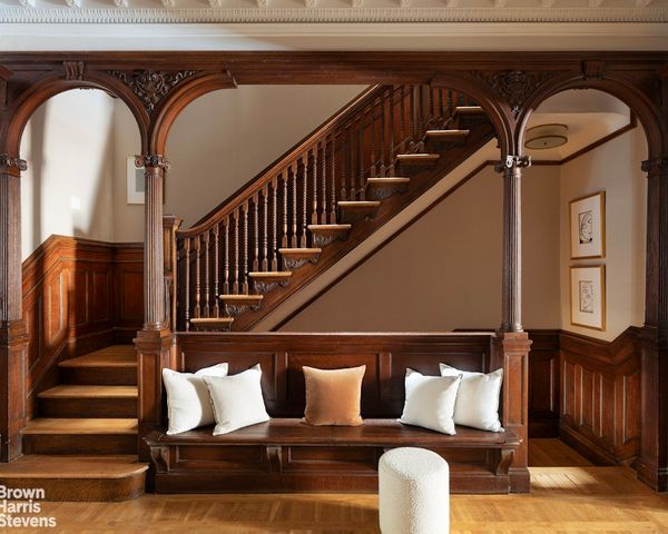 57 E 74TH Street, New York City, NY 10021