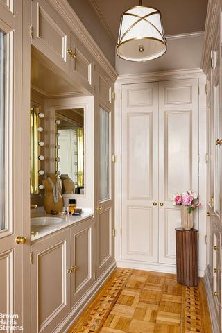 57 E 74TH Street, New York City, NY 10021