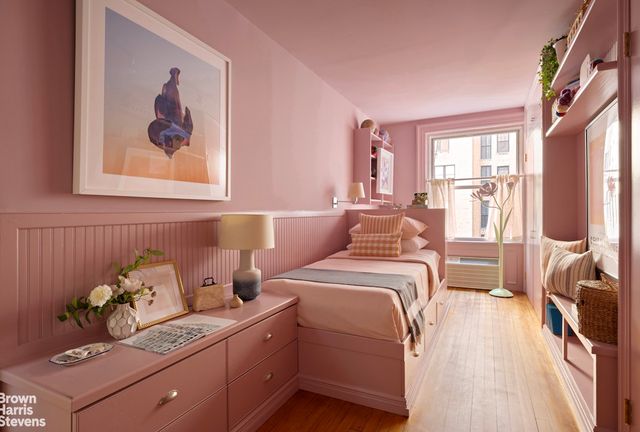 57 E 74TH Street, New York City, NY 10021