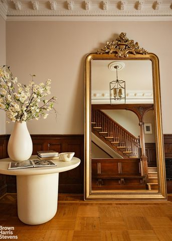 57 E 74TH Street, New York City, NY 10021