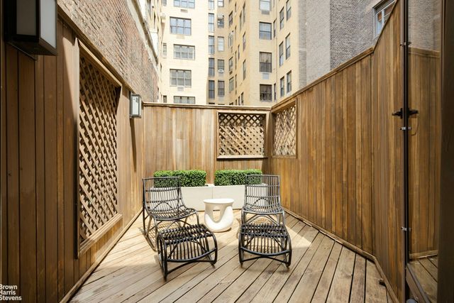 57 E 74TH Street, New York City, NY 10021