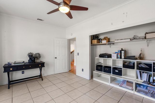 527 Sunflower Dr, Patterson, CA 95363