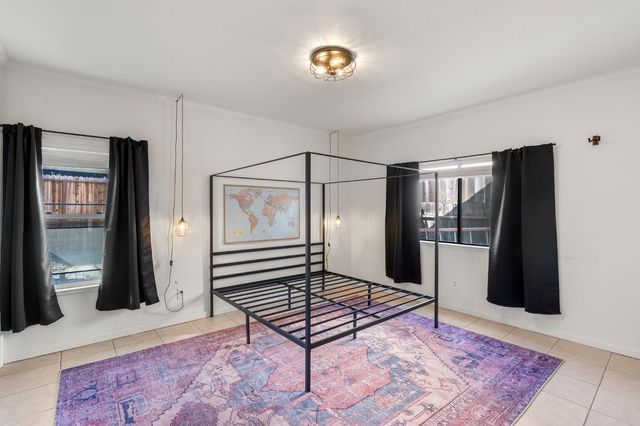 527 Sunflower Dr, Patterson, CA 95363