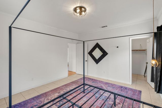 527 Sunflower Dr, Patterson, CA 95363