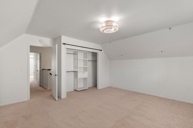 527 Sunflower Dr, Patterson, CA 95363