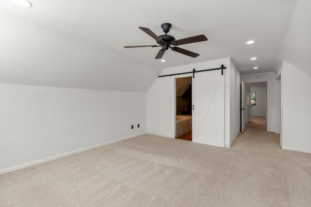 527 Sunflower Dr, Patterson, CA 95363