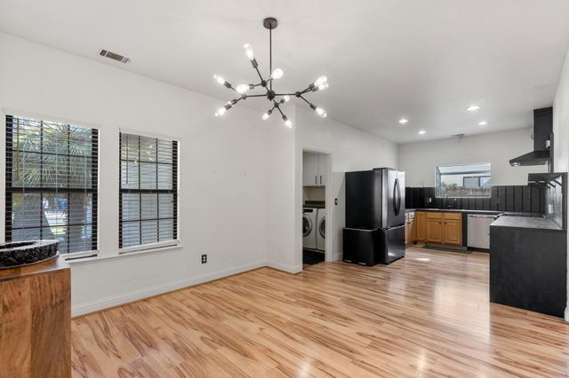 527 Sunflower Dr, Patterson, CA 95363