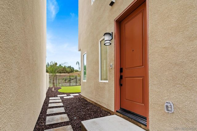 12112 Carter Lane, San Diego, CA 92128