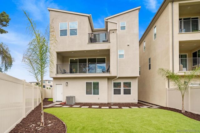 12112 Carter Lane, San Diego, CA 92128