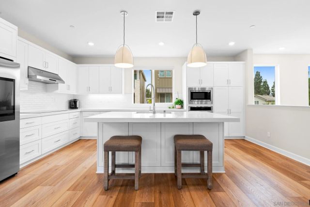 12112 Carter Lane, San Diego, CA 92128