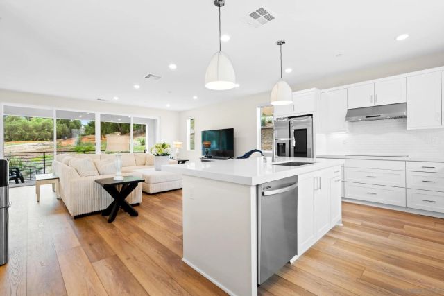 12112 Carter Lane, San Diego, CA 92128