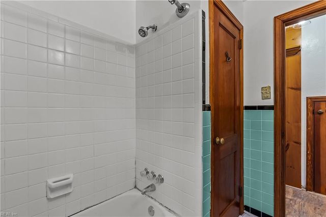 2704 George Dr DR, Chesapeake, VA 23323