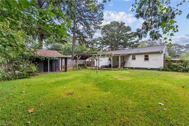 2704 George Dr DR, Chesapeake, VA 23323