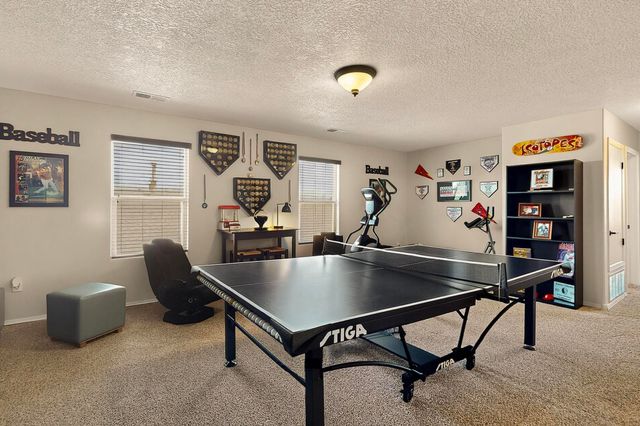 8142 SAND SPRINGS Circle NW, Albuquerque, NM 87114