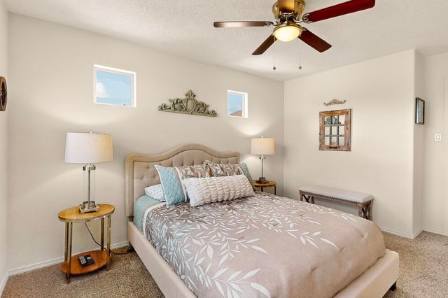 8142 SAND SPRINGS Circle NW, Albuquerque, NM 87114