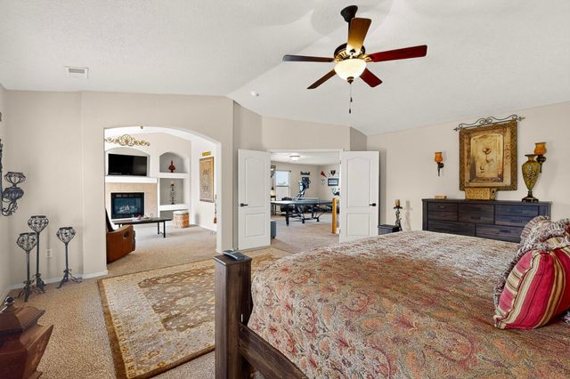 8142 SAND SPRINGS Circle NW, Albuquerque, NM 87114