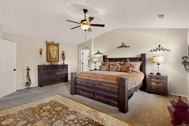 8142 SAND SPRINGS Circle NW, Albuquerque, NM 87114