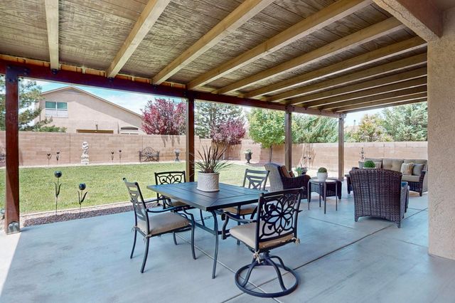 8142 SAND SPRINGS Circle NW, Albuquerque, NM 87114