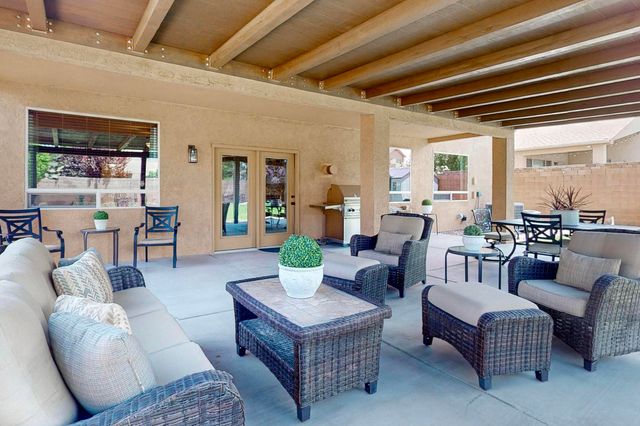 8142 SAND SPRINGS Circle NW, Albuquerque, NM 87114