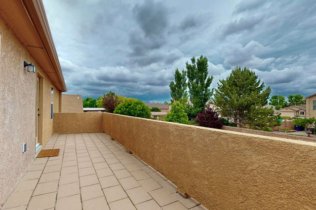 8142 SAND SPRINGS Circle NW, Albuquerque, NM 87114