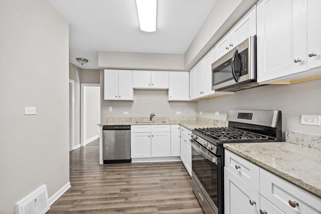 6535 26th Place, Berwyn, IL 60402