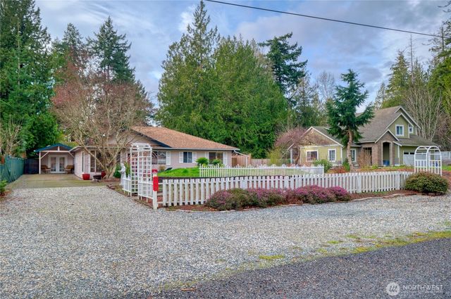 245 Shady Glen Avenue, Point Roberts, WA 98281