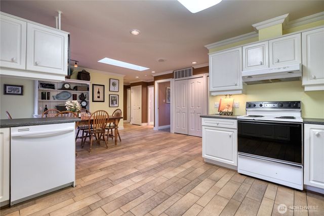 245 Shady Glen Avenue, Point Roberts, WA 98281