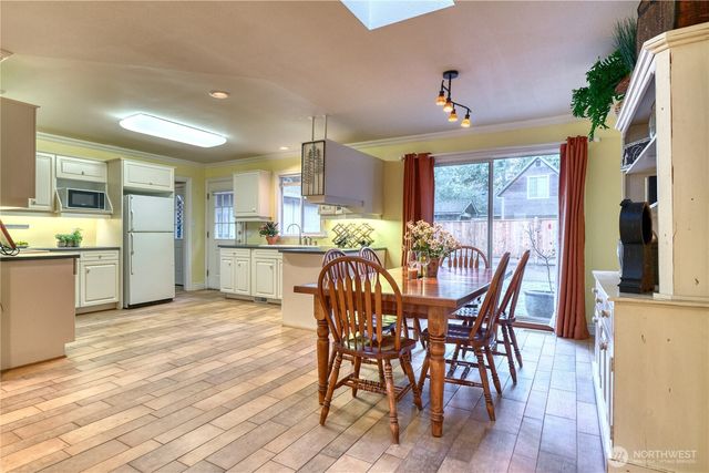 245 Shady Glen Avenue, Point Roberts, WA 98281