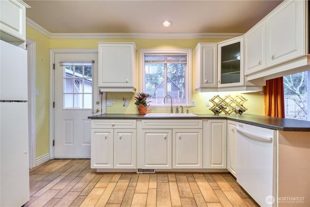 245 Shady Glen Avenue, Point Roberts, WA 98281