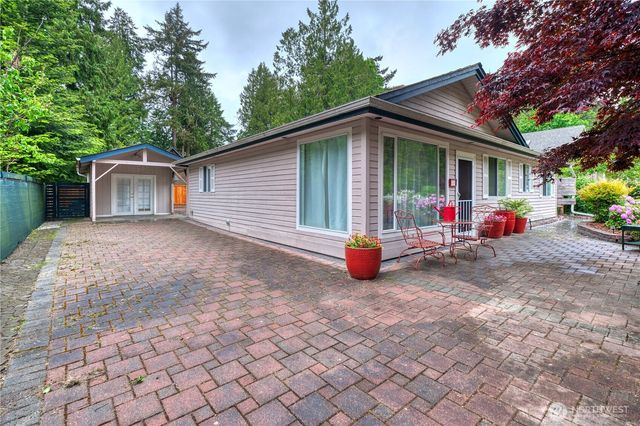 245 Shady Glen Avenue, Point Roberts, WA 98281