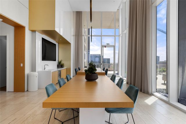 313 W 17th ST 1702, Austin, TX 78701