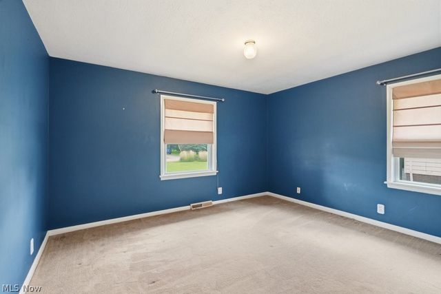 8908 Falls Lane, Broadview Heights, OH 44147