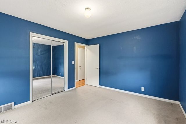 8908 Falls Lane, Broadview Heights, OH 44147