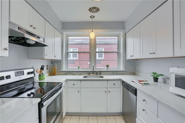 825 Morewood Ave G11, Shadyside, PA 15213