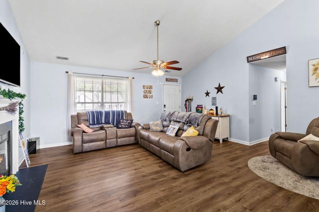 207 Somerset Drive, Raeford, NC 28376